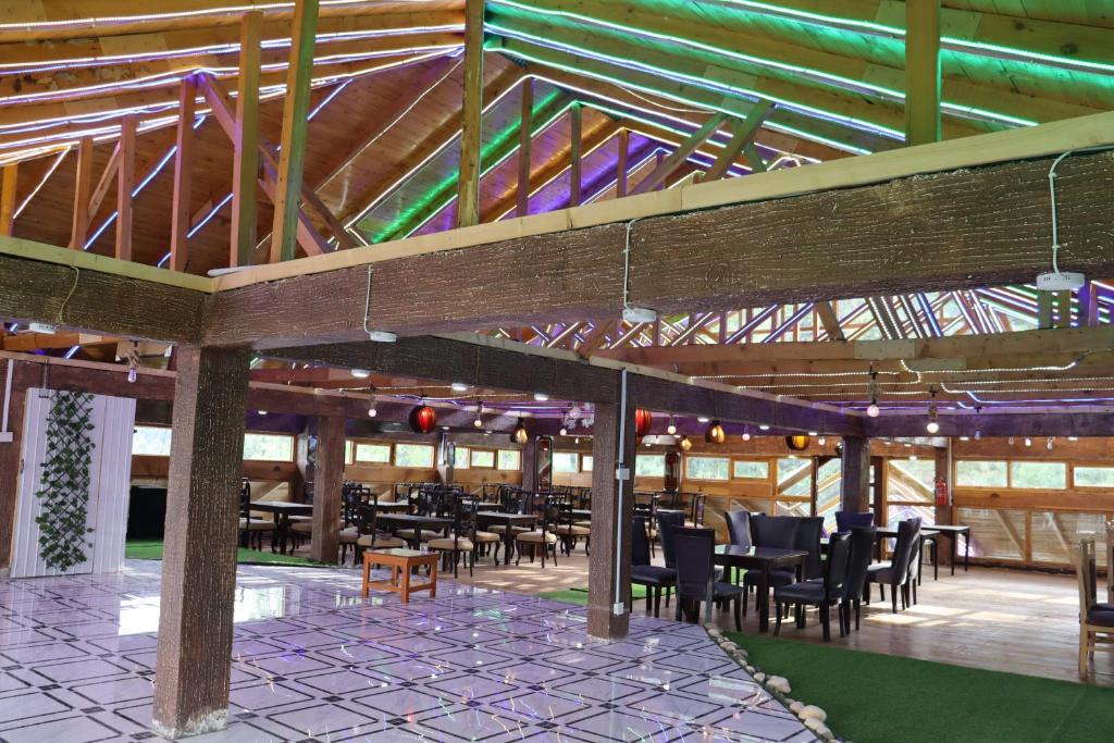 Shared lounge/TV area