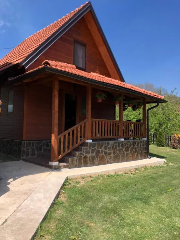 Apartments Bogdanović, hotel di Mokra Gora