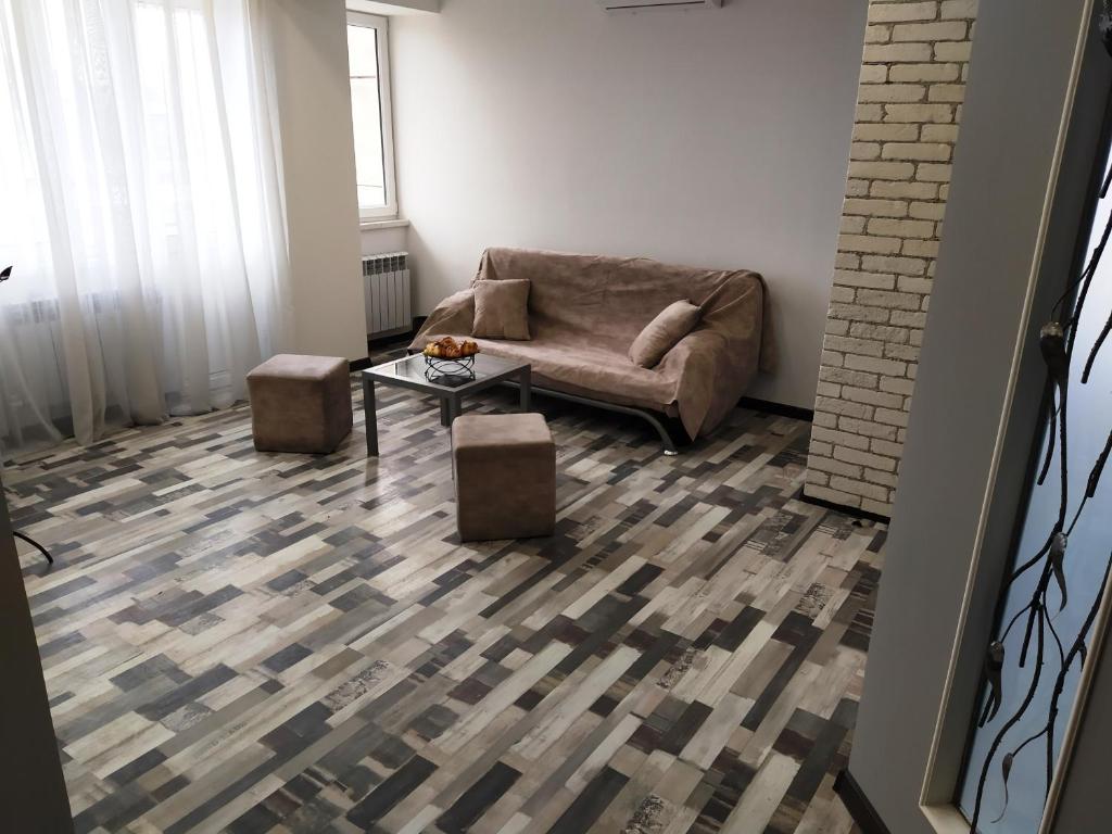NEW - Charming Studio Penthouse — Hotel in Yerevan
