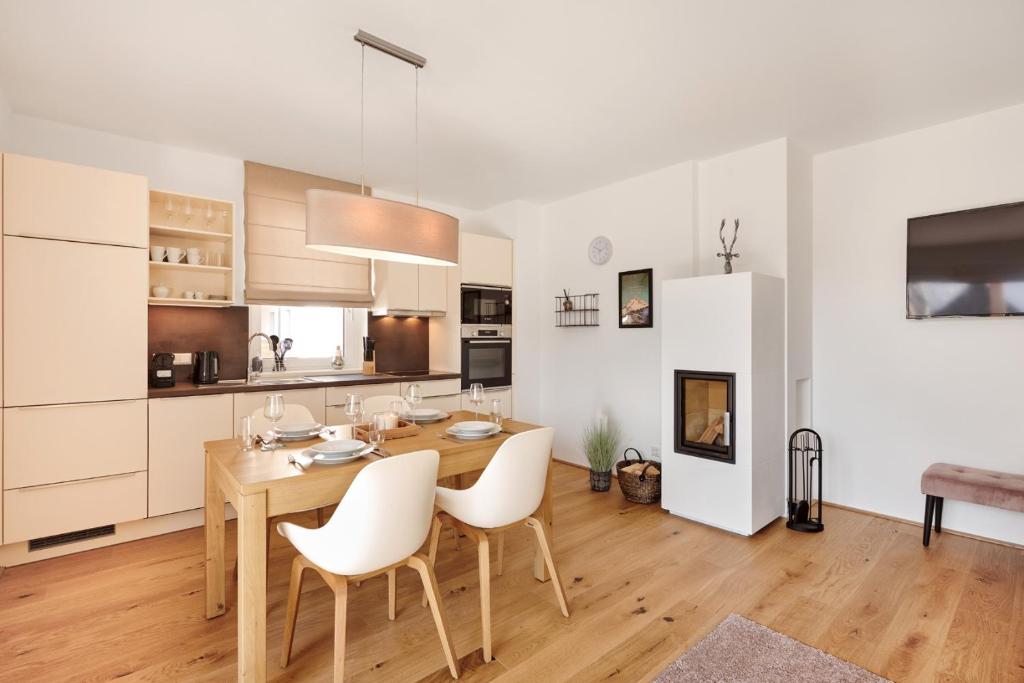 die Tauplitz Lodges - Alm Lodge A2 by AA Holiday Homes - 4
