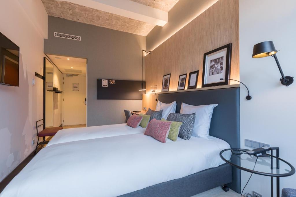 Postillion Hotel WTC Rotterdam photo