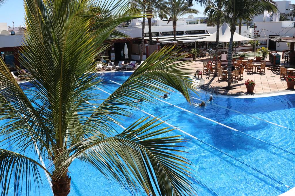 Hotel Fariones — Puerto del Carmen, Canary Islands
