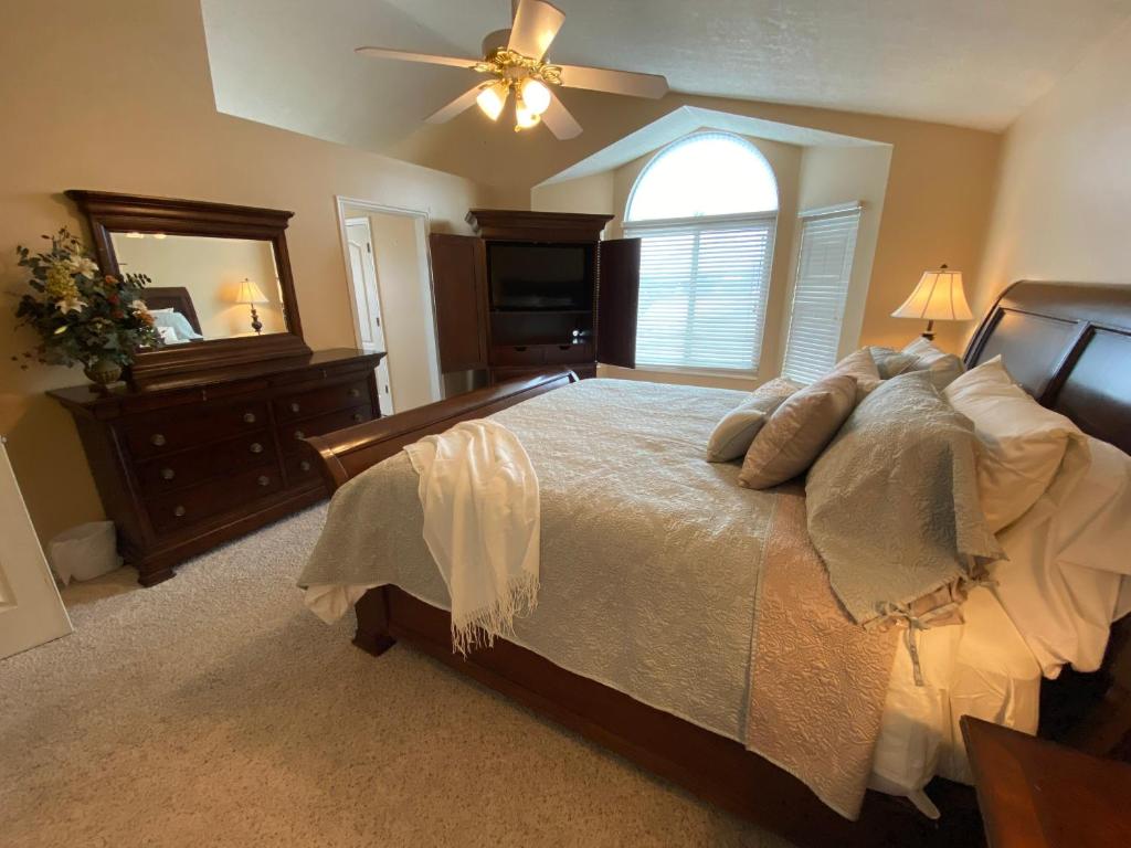 The Grand, South Jordan