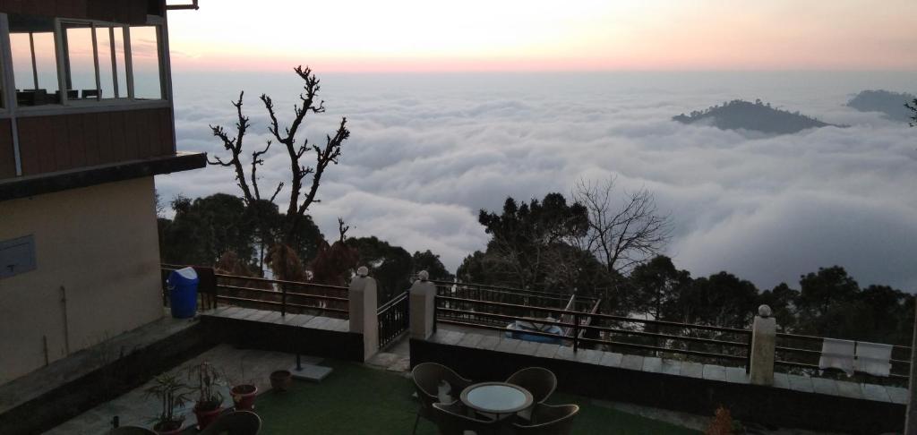 Hotel Harmony Blue Mcleodganj, Dharamshala photo
