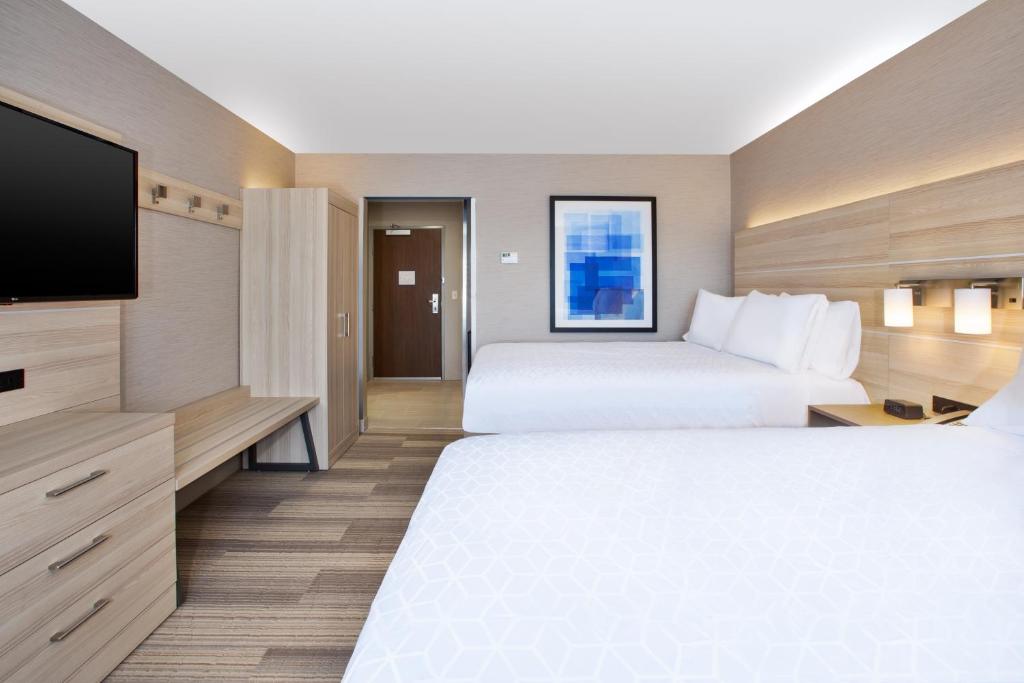 Holiday Inn Express And Suites Wooster photo