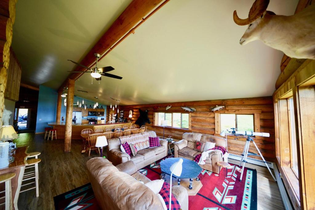 Flat Fish Lodge B&B and Event Center, Homer