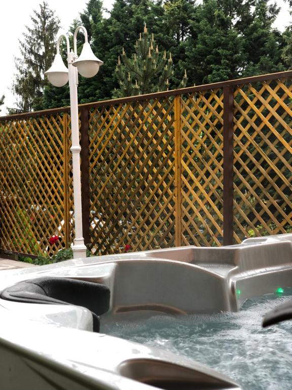 อ่างแช่น้ำร้อน