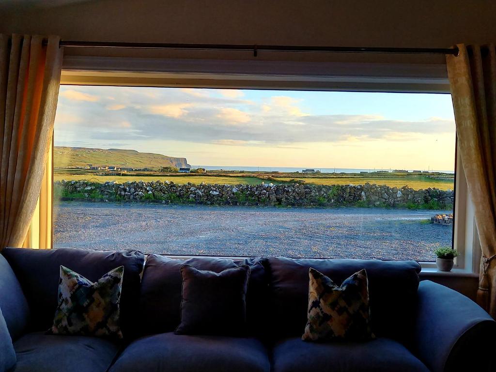 Cliffs View Self Catering @ Limestone Lodge, Doolin