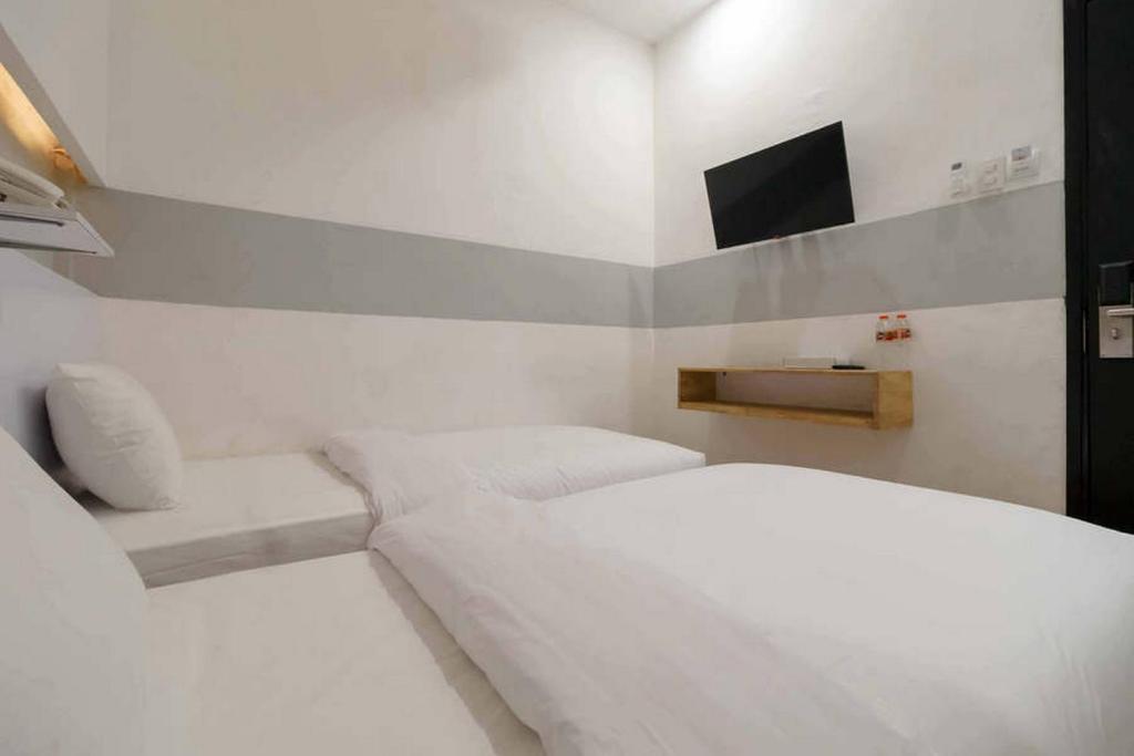 RedDoorz @ Jotel Guest House Medan