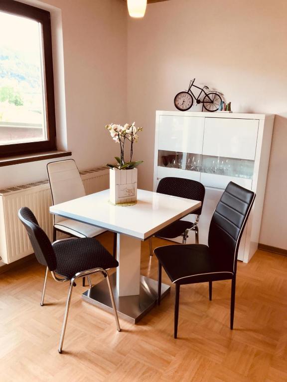 Ferienwohnung Resi mit traumhaftem Seepanorama - 4