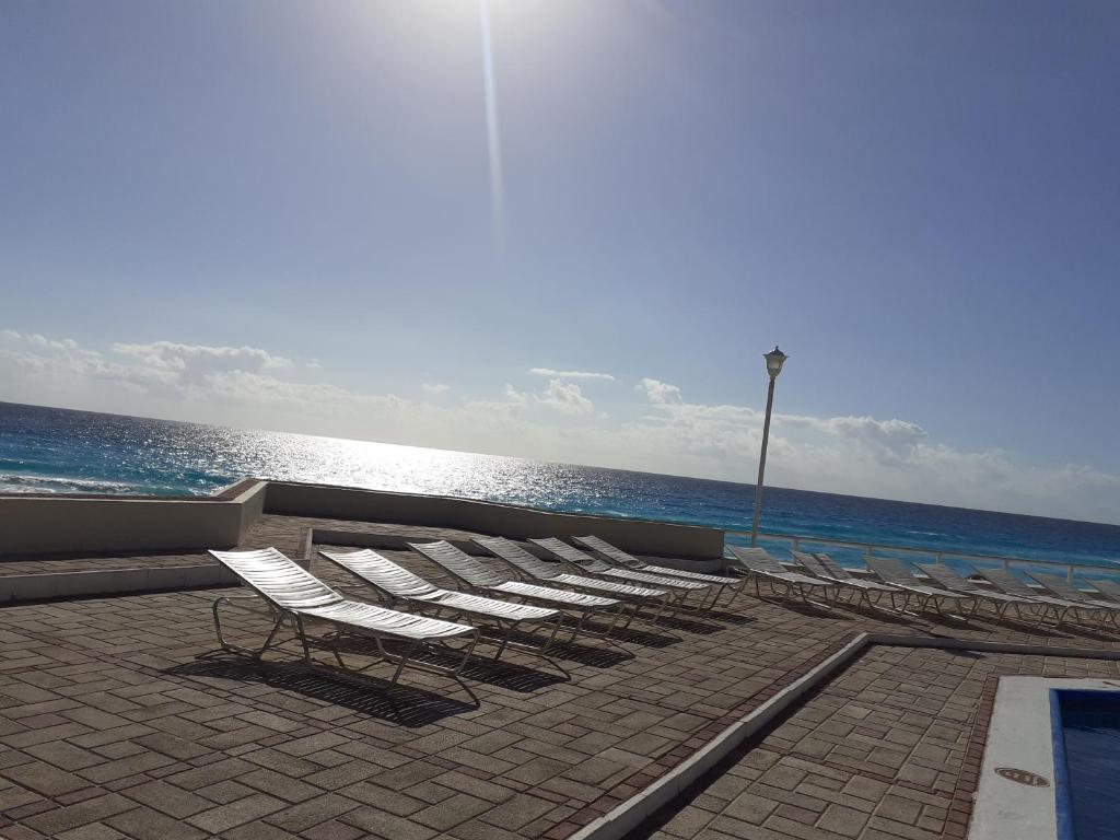 Turquise Beach Cancun Suite photo
