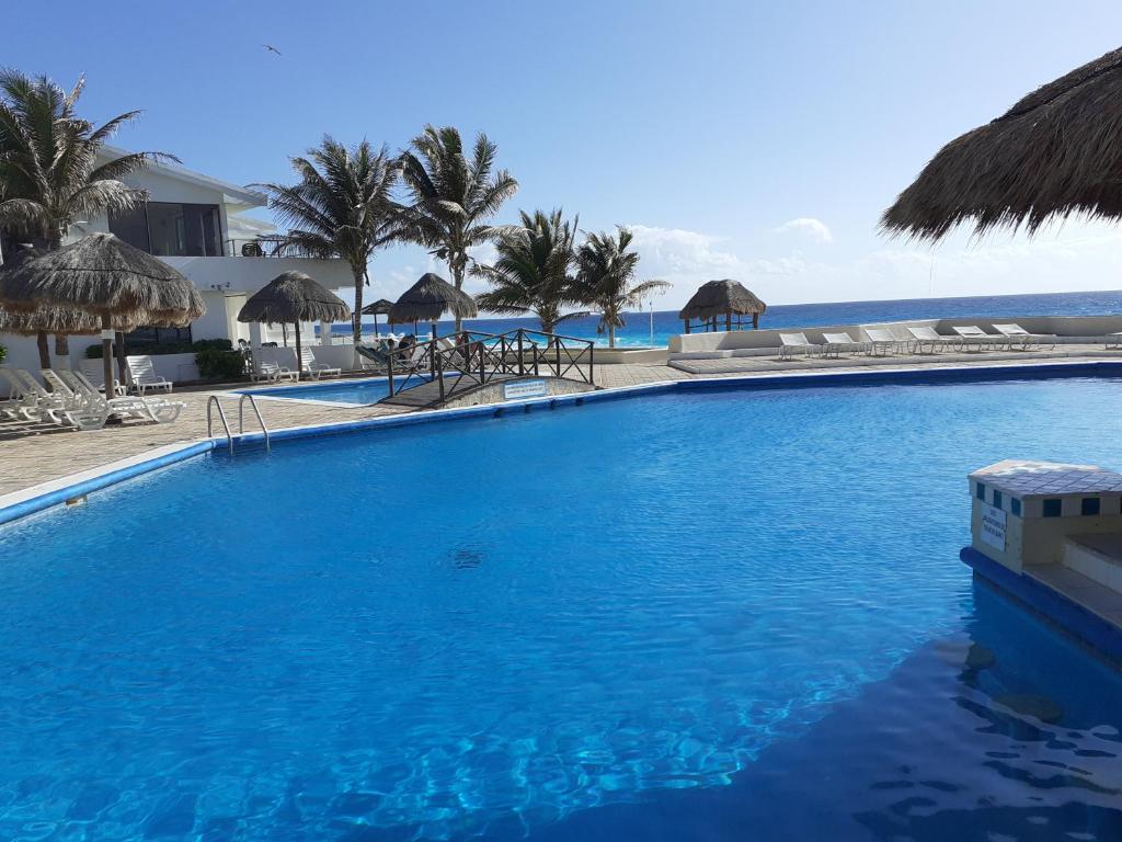 Turquise Beach Cancun Suite — Hotel in Cancun