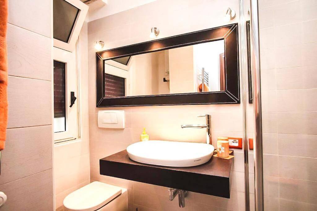PETITE HOME IN ROME - 3