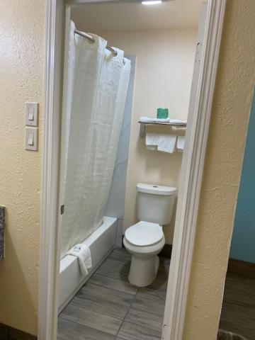 Texas Inn Seguin photo