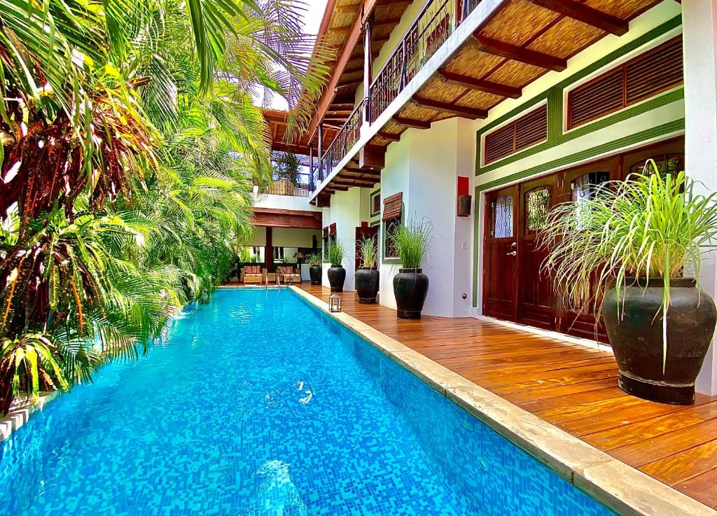 Casa Bubu Guest House — Hotel in Granada