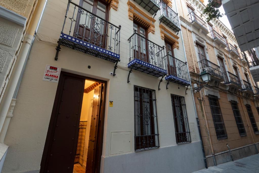 MOLINO CORTEZA BONITO BAJO Granada centro photo