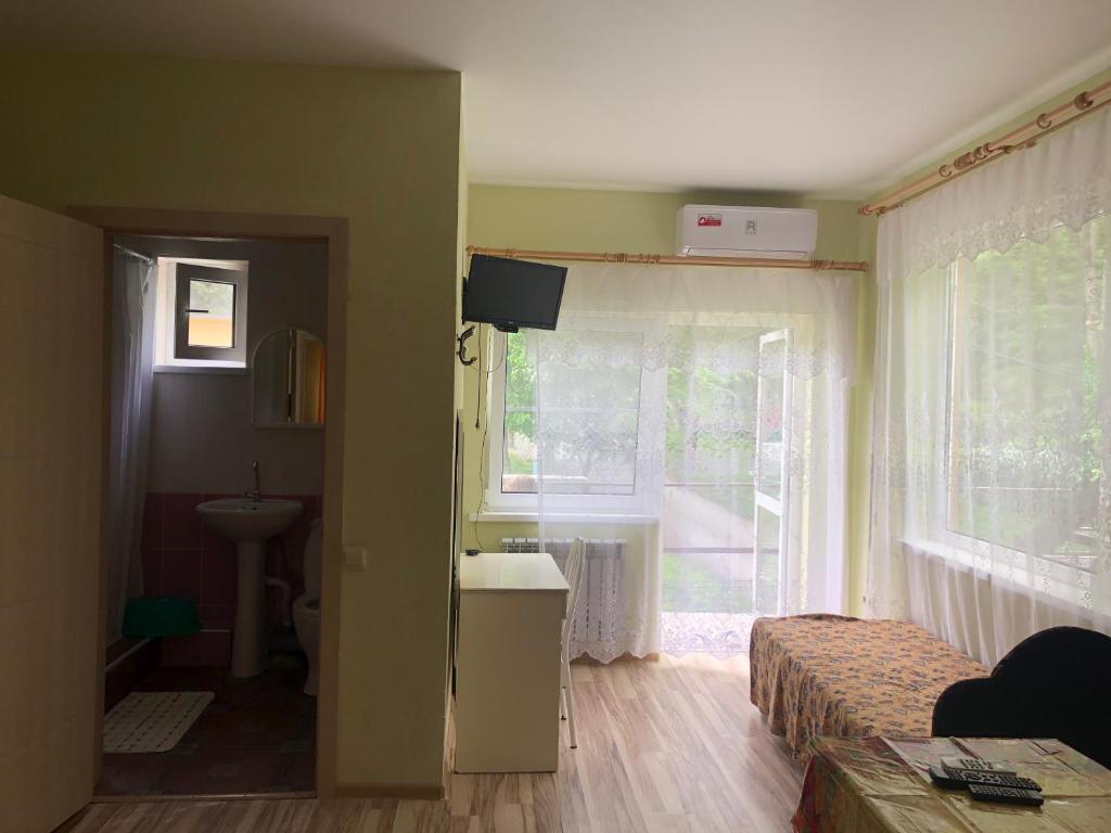 Uyut Guest House 전경