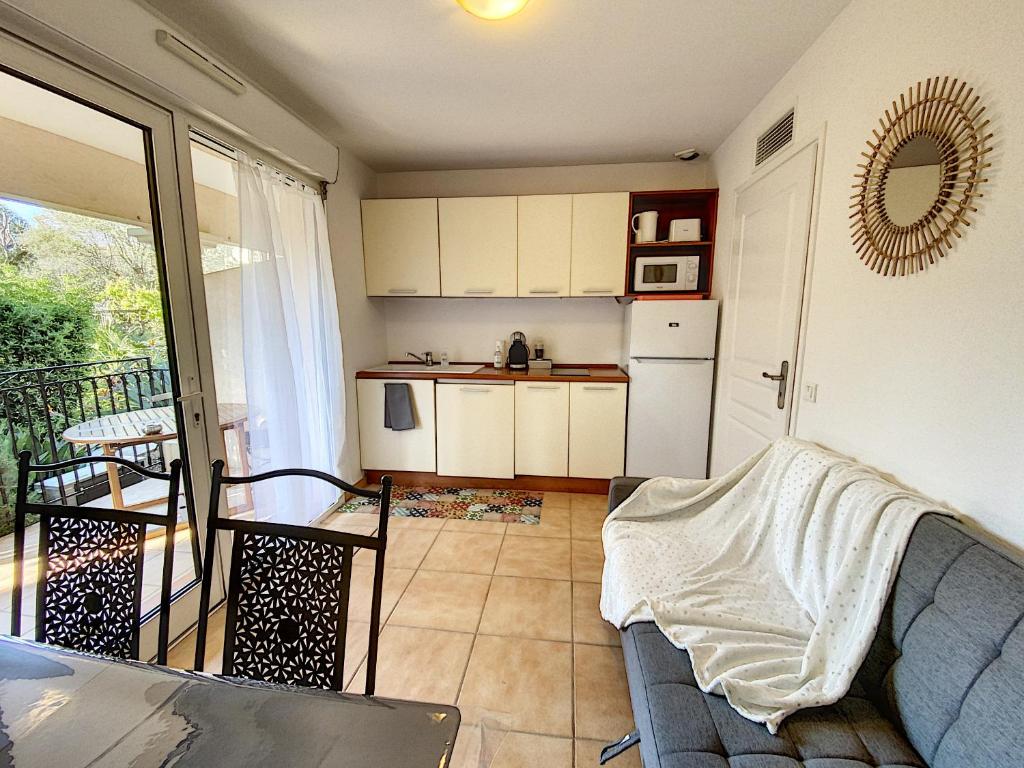 Appartement 2 pièces au cœur du Cap d'Antibes - 3