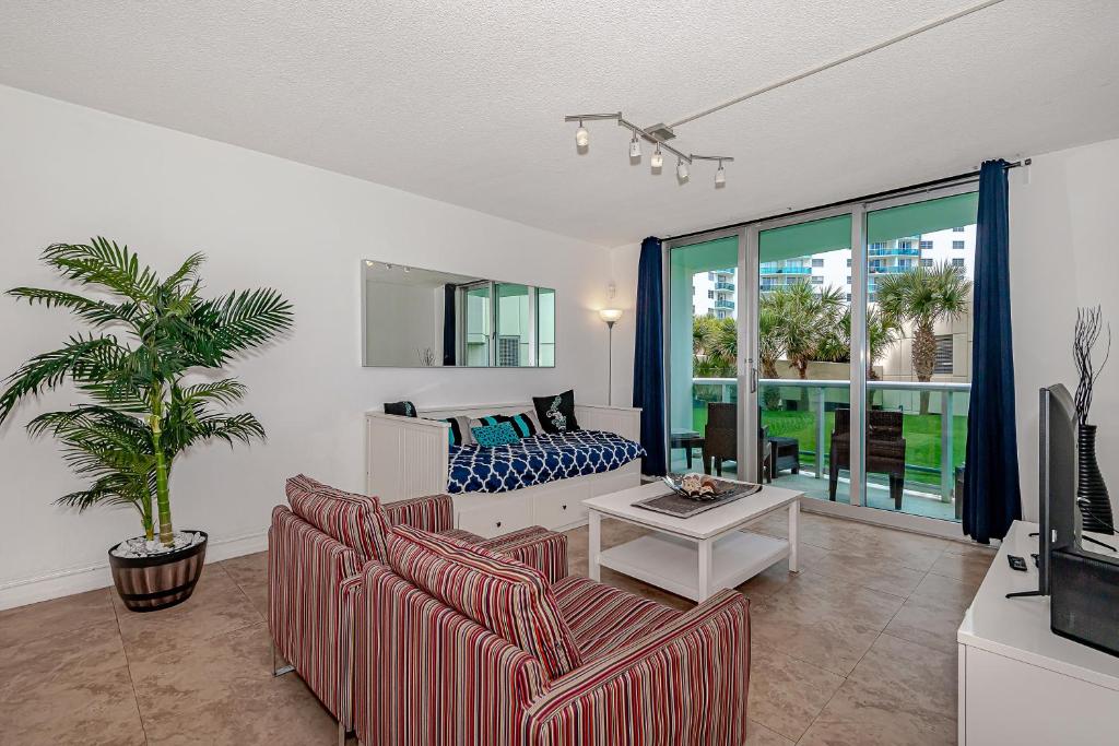 Hollywood on The Beach, Hollywood