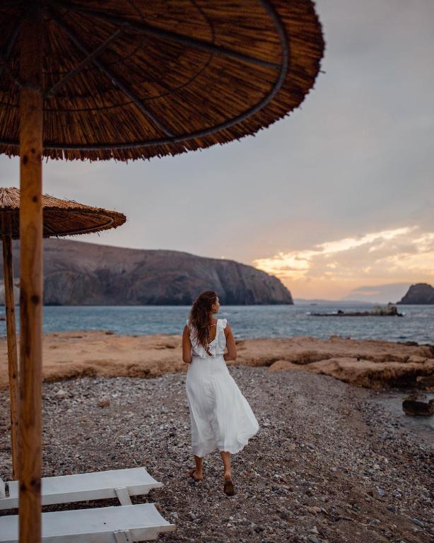 Milos Waves Luxury Apartments photo