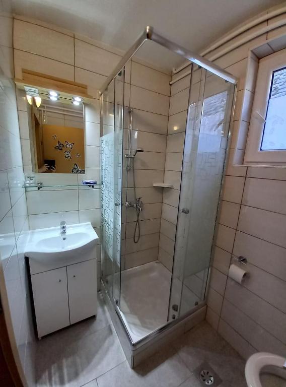 Apartmaji SLATENIK photo