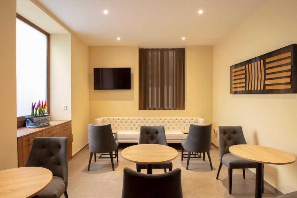 SH Suite Palace photo