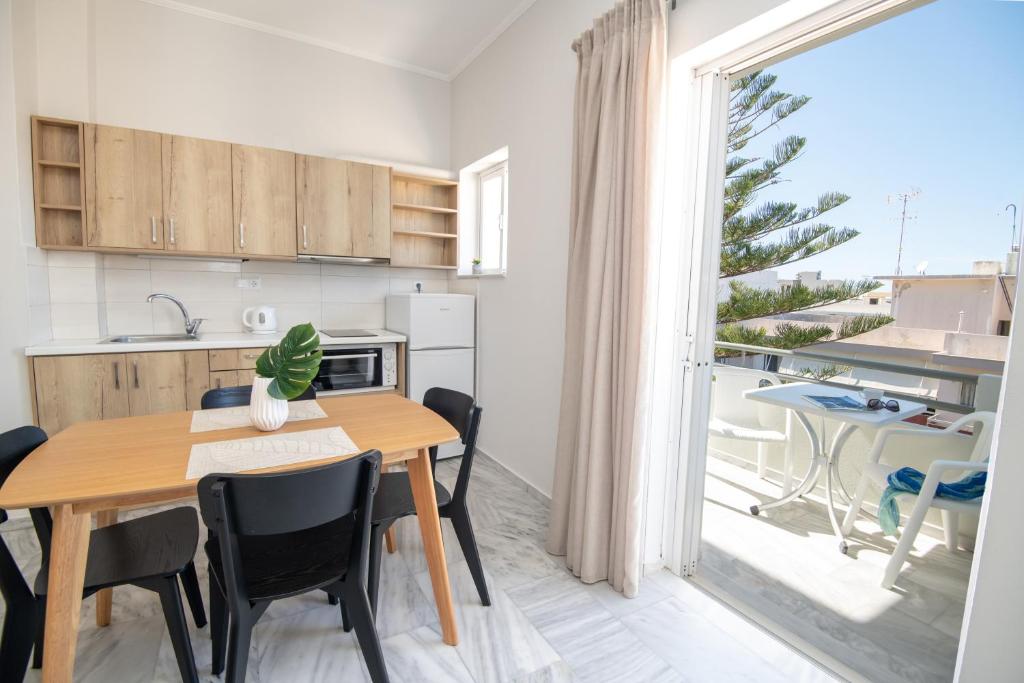 Mardinik Hotel Apartments photo