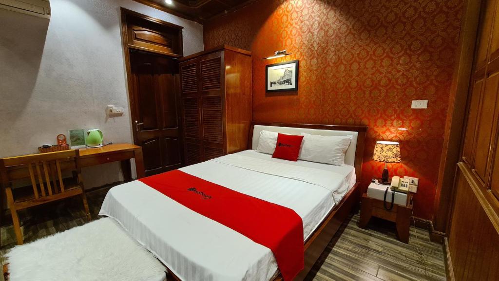 Green Hotel near Lotte Center