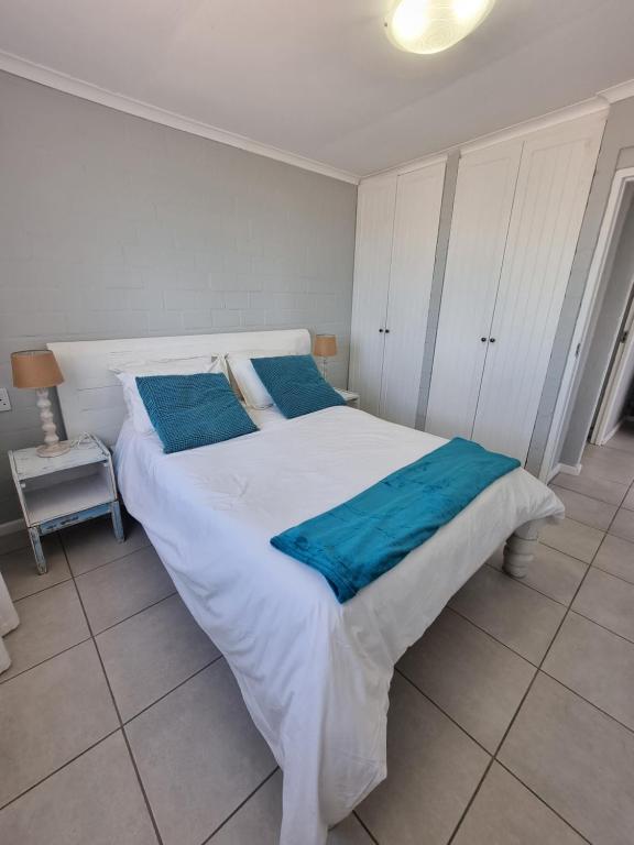 Rustic Hill, Langebaan