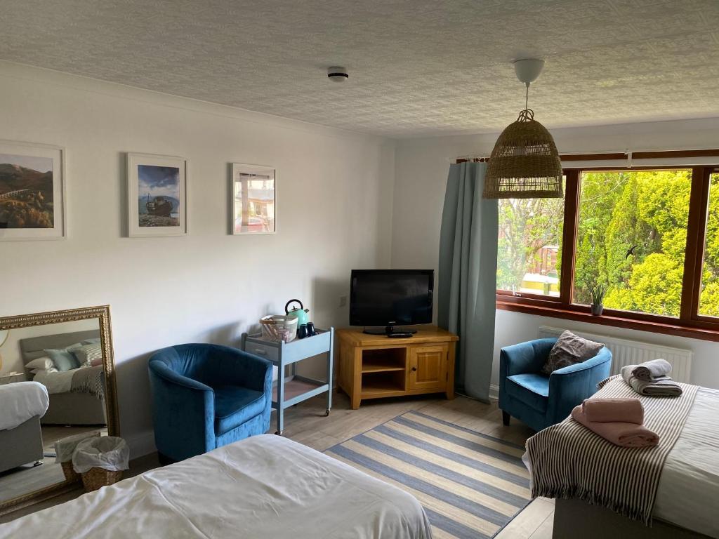 Braemar House photo