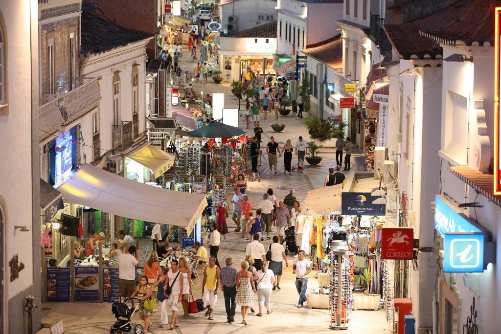 Luna Miramar Club — Attractions in the area in Albufeira, Faro