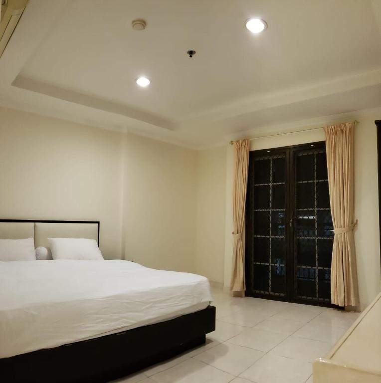 SUPERBLOCK 3 BEDROOM 103sqm AT MALL — Hotel in Jakarta