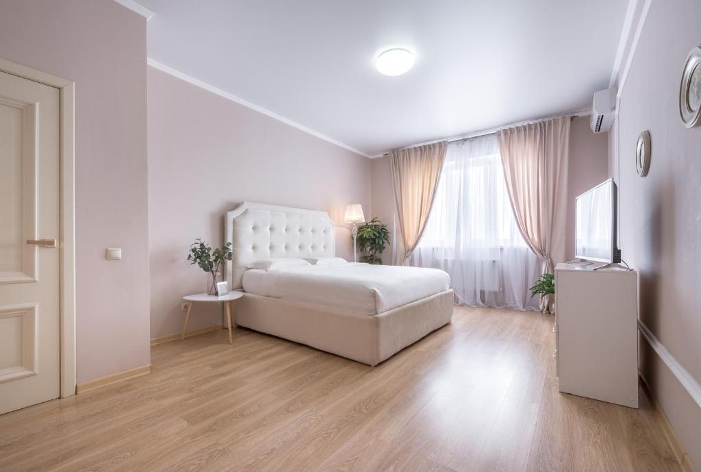 Suite with City View