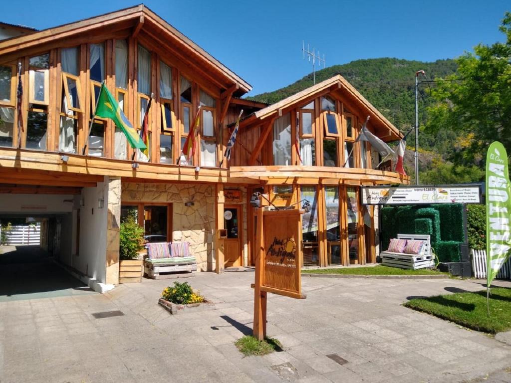 Hotel Antiguos — Hotel in San Martin De Los Andes