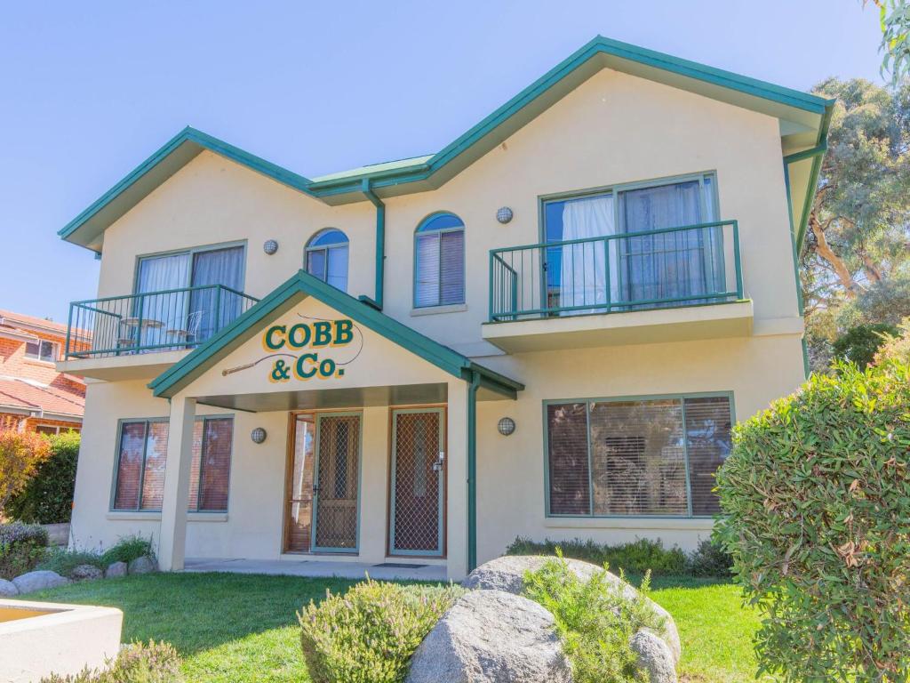 Cobb and Co 3 39 Cobbon Cres 전경