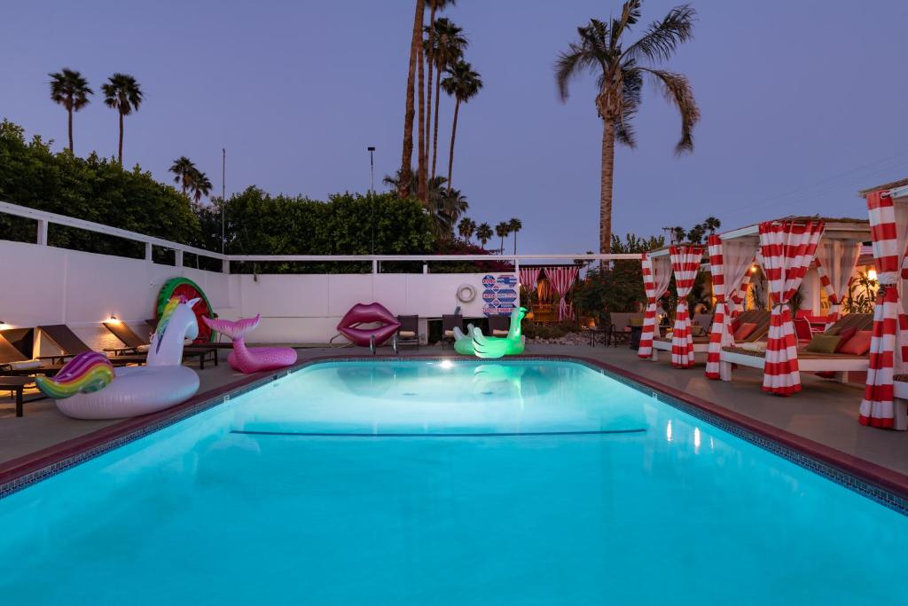 Float Palm Springs - Adults Only photo