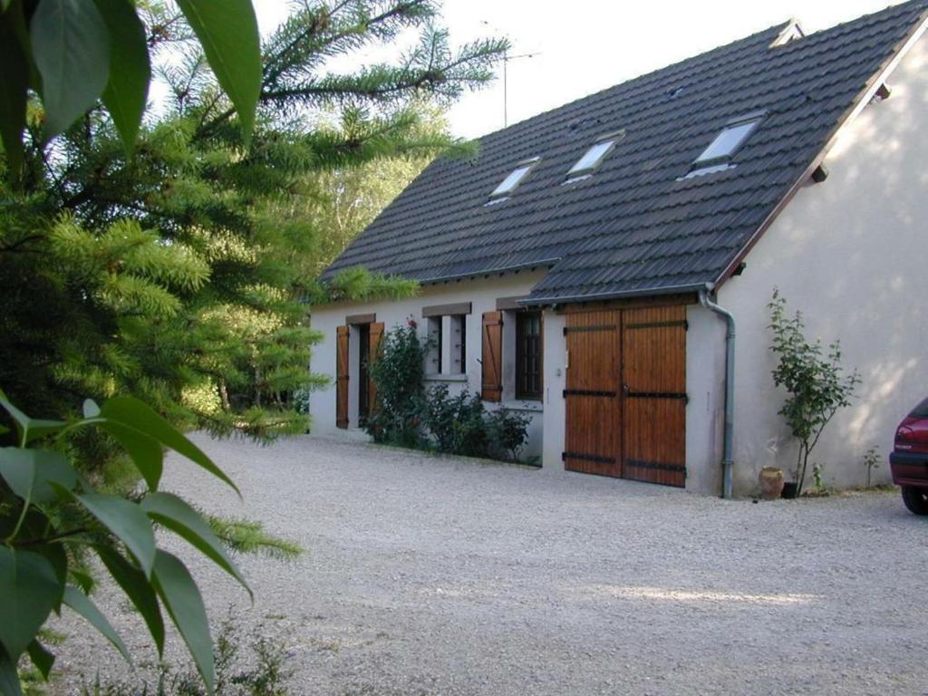 Gite Mont-pres-Chambord, 4 pieces, 7 personnes - FR-1-491-43 — Hotel in Mont Pres Chambord