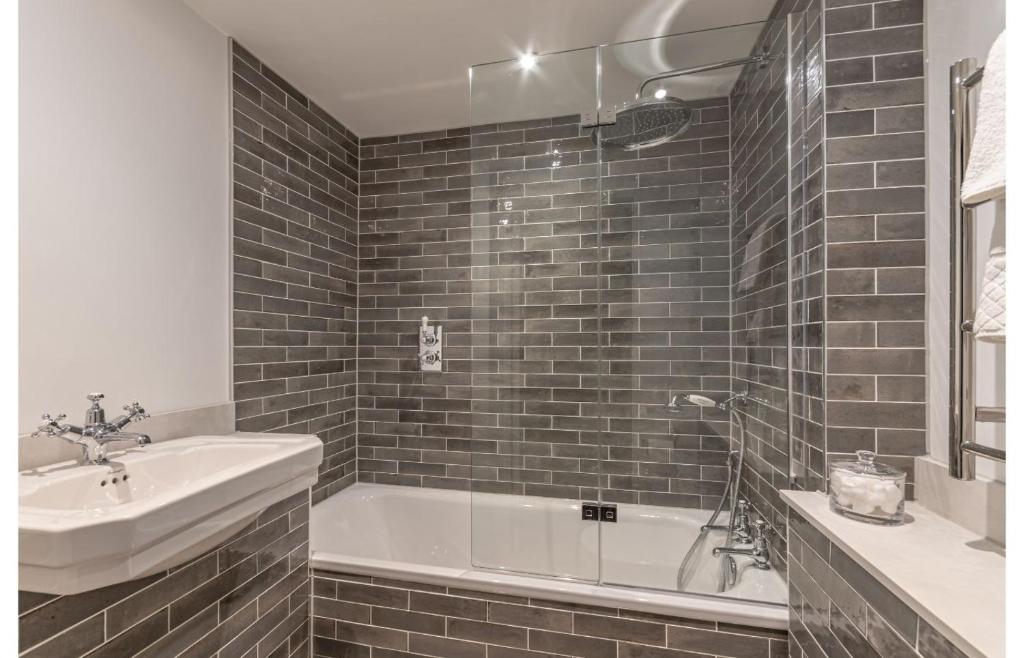 Harbour Hotel Chichester photo
