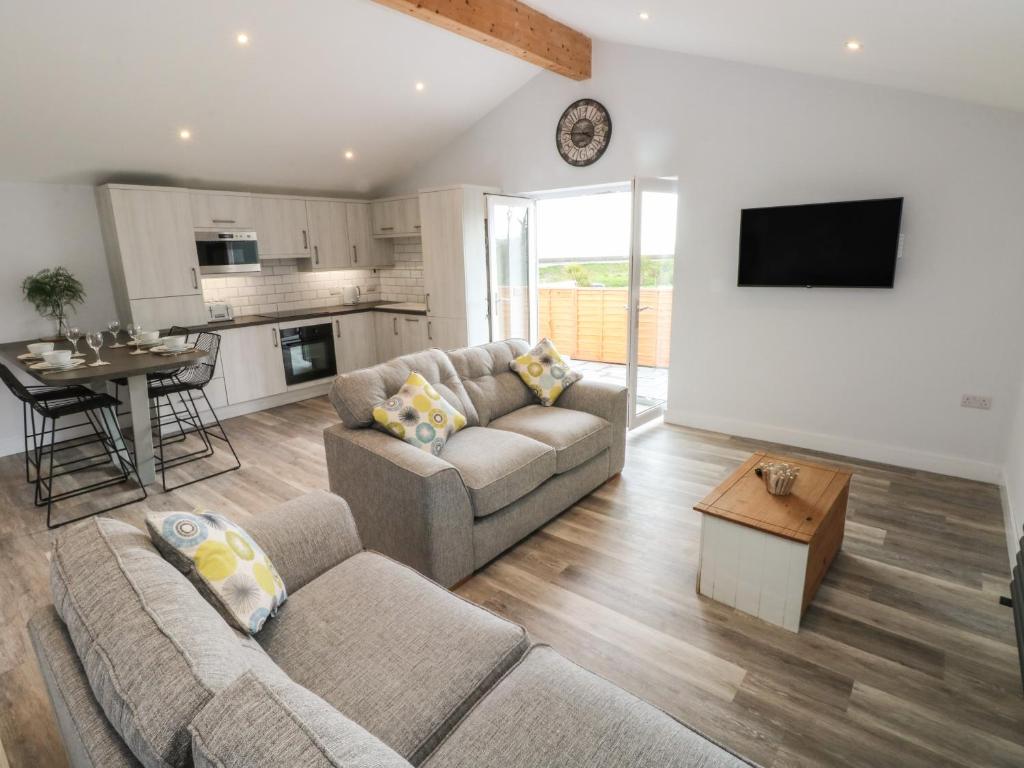 Caban Y Mor, Narberth