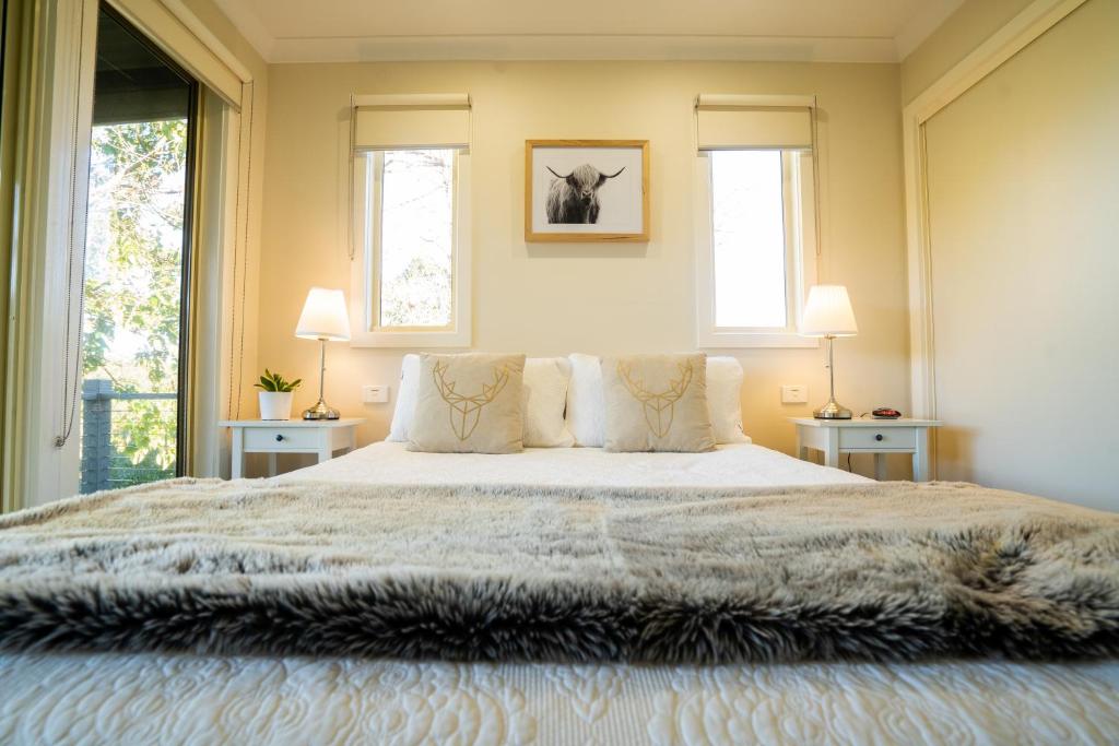 Emerald Ridge, Emerald