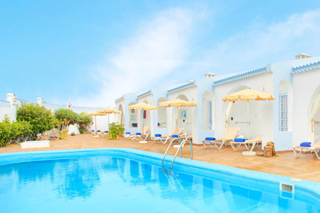 Neptuno Bungalows - Adults Only — Hotel in Fuerteventura