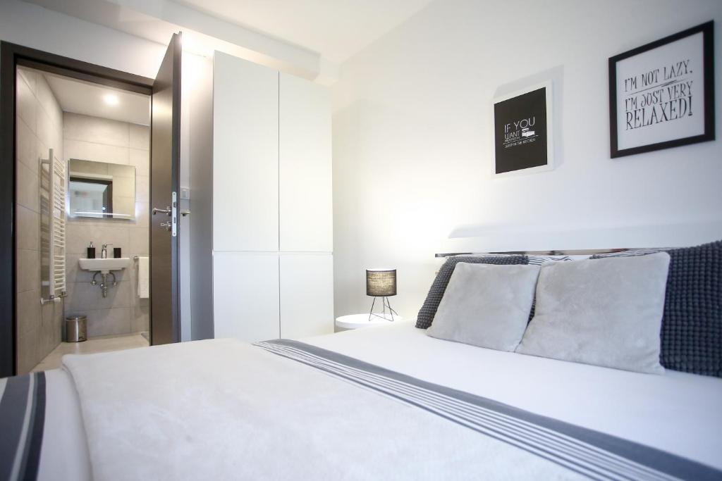 Imperium Rooms Zagreb Airport photo