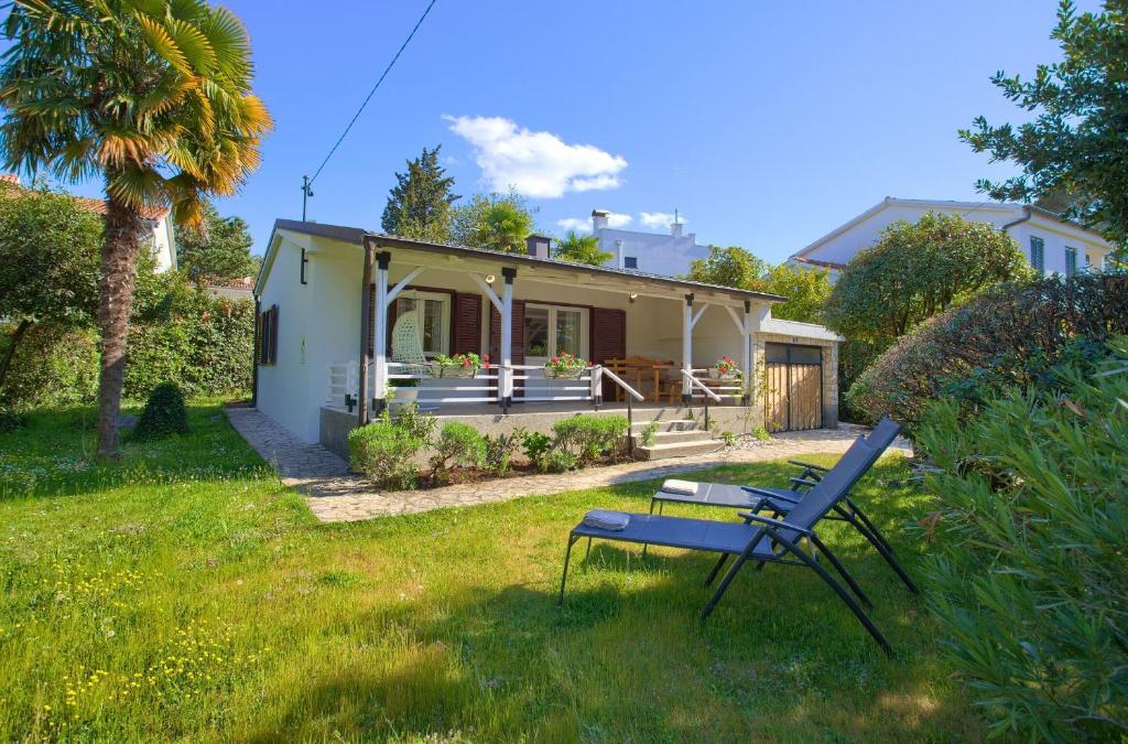 House Memento, Malinska