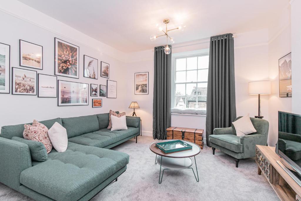 Oxfordshire Living - The Spencer Apartment - Woodstock photo