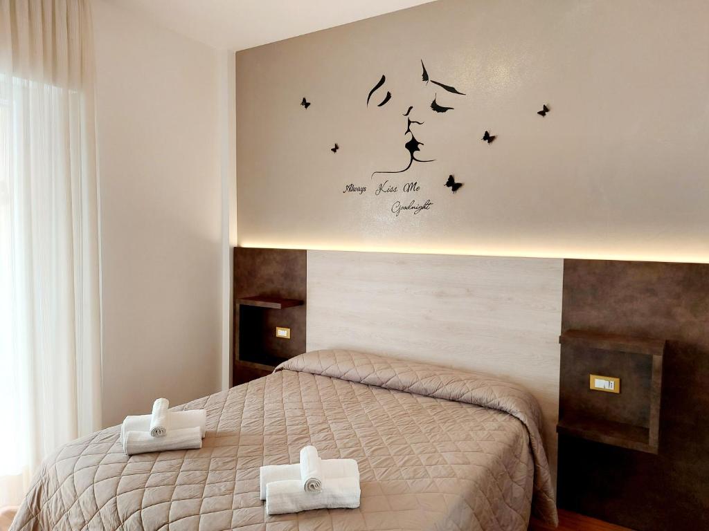 Hotel Monica — Pokoje in Rimini, Emilia-Romania