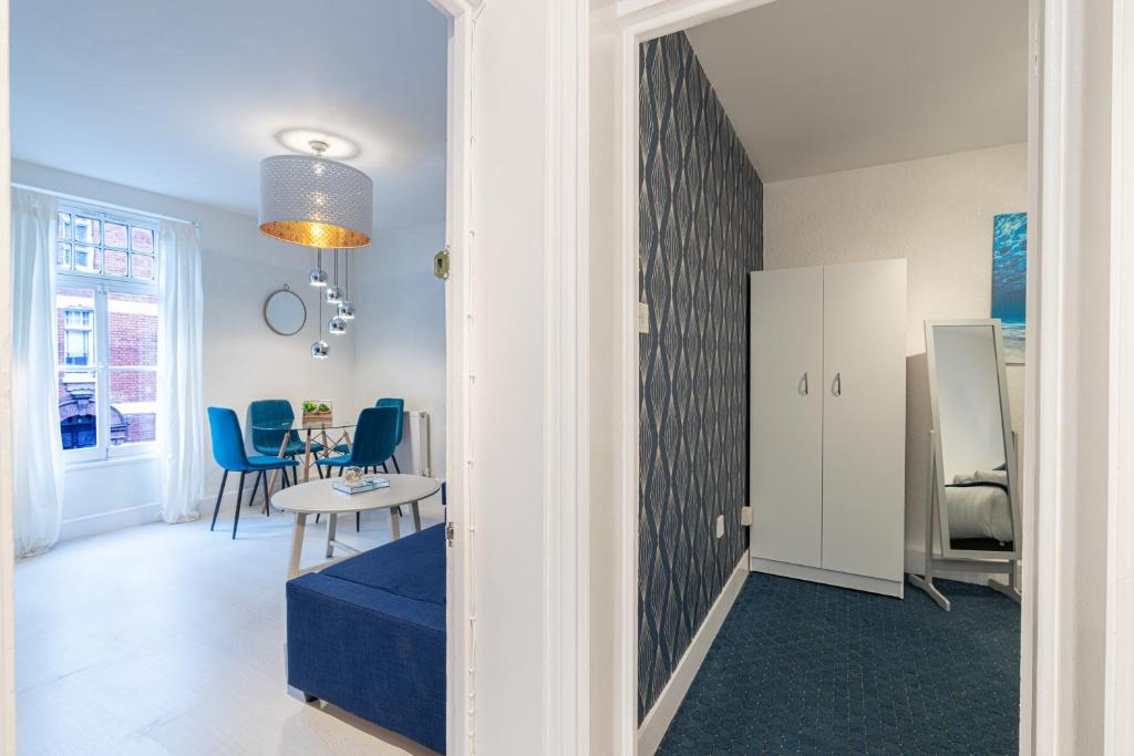 Photo 7 of Stunning 2 Bedrooms Apartment Next Door To Selfridges And Oxford Street