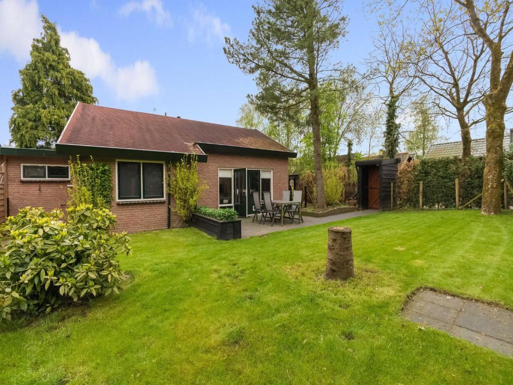 Tranquil Holiday Home in Garderen near Forest