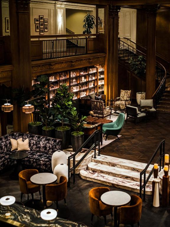 Bar/lounge