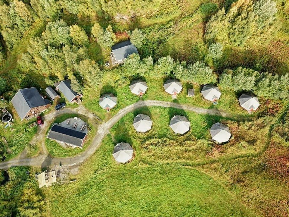 Vestvatn - Arctic Cabins photo
