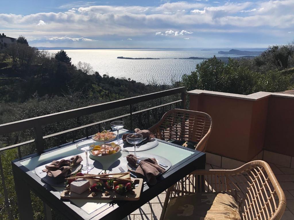 Casa Cecilia, 2 bedrooms, 1 bathroom, lake view, pool - 4